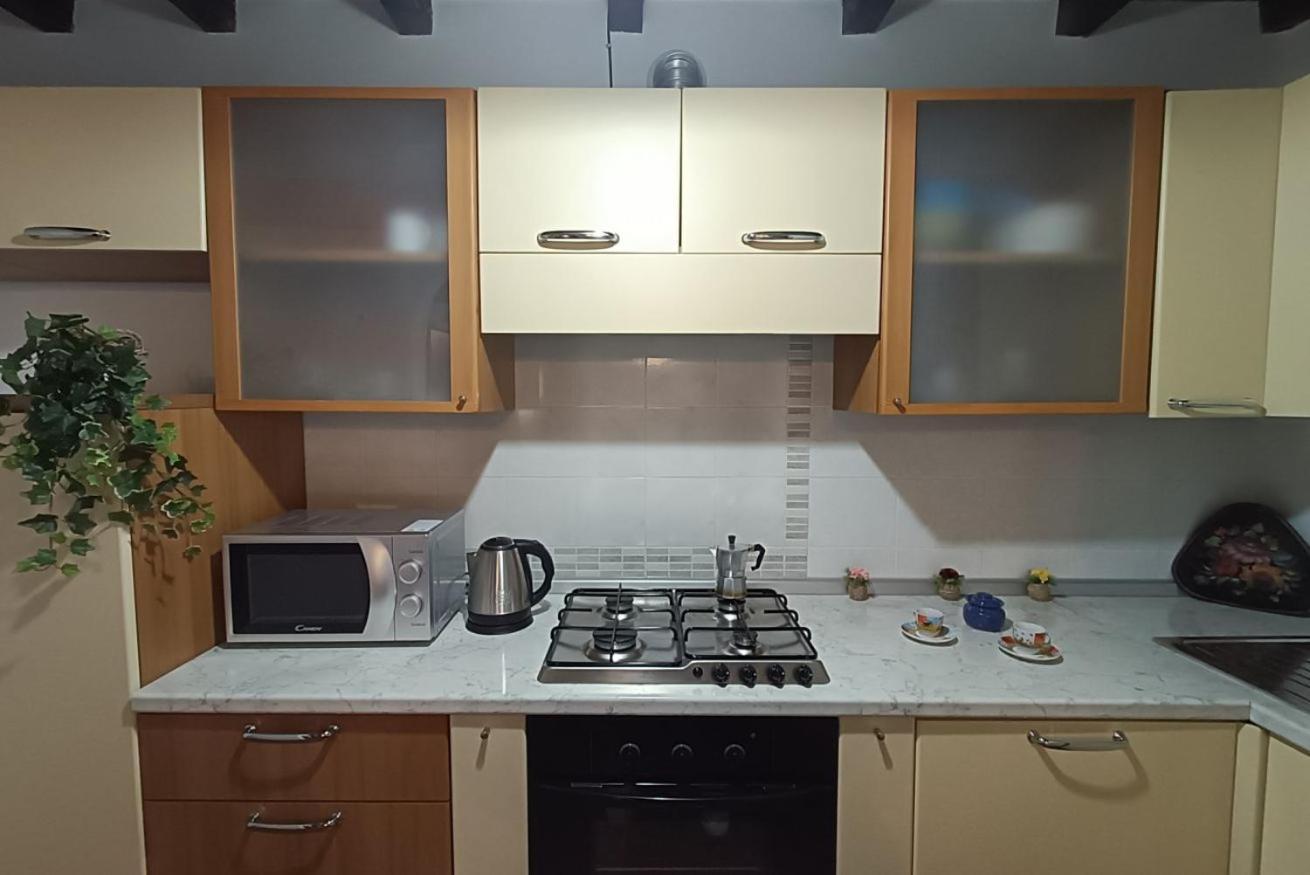 Appartamento Casa Butterfly Verni Esterno foto